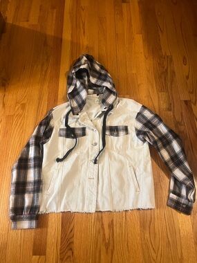 Plaid Sleeve Hooded Denim Jacket - Cream & Black Plaid